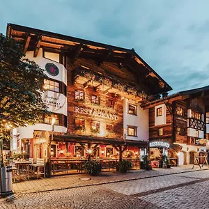 Dorfhotel Gluecksschmiede Saalbach-Hinterglemm